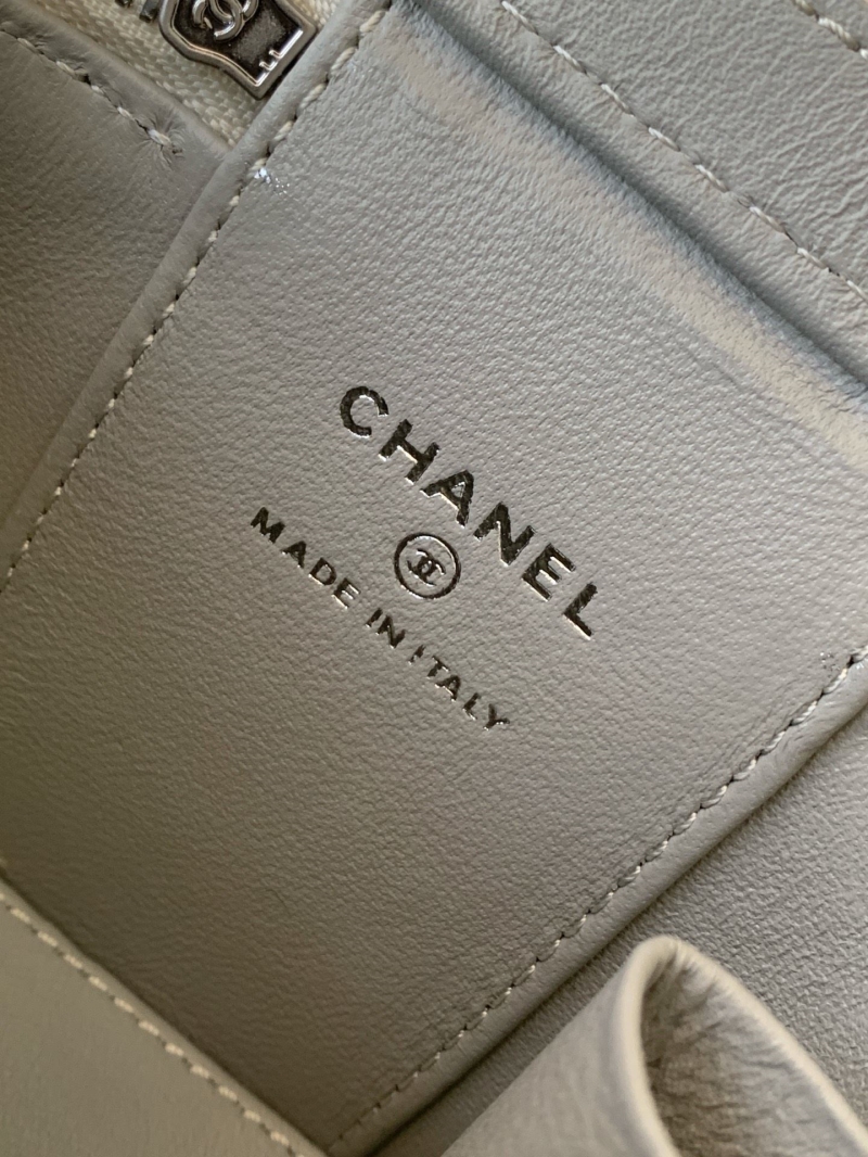 Ch**el cosmetic bags